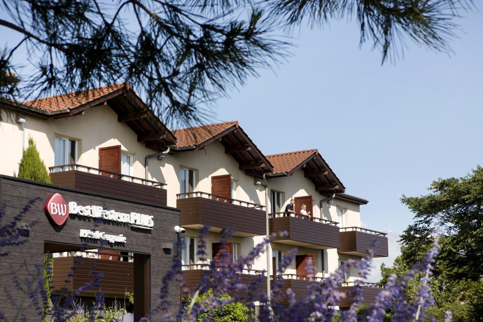 Best Western Plus Hôtel Gergovie Perignat-les-Sarlieve Exterior foto